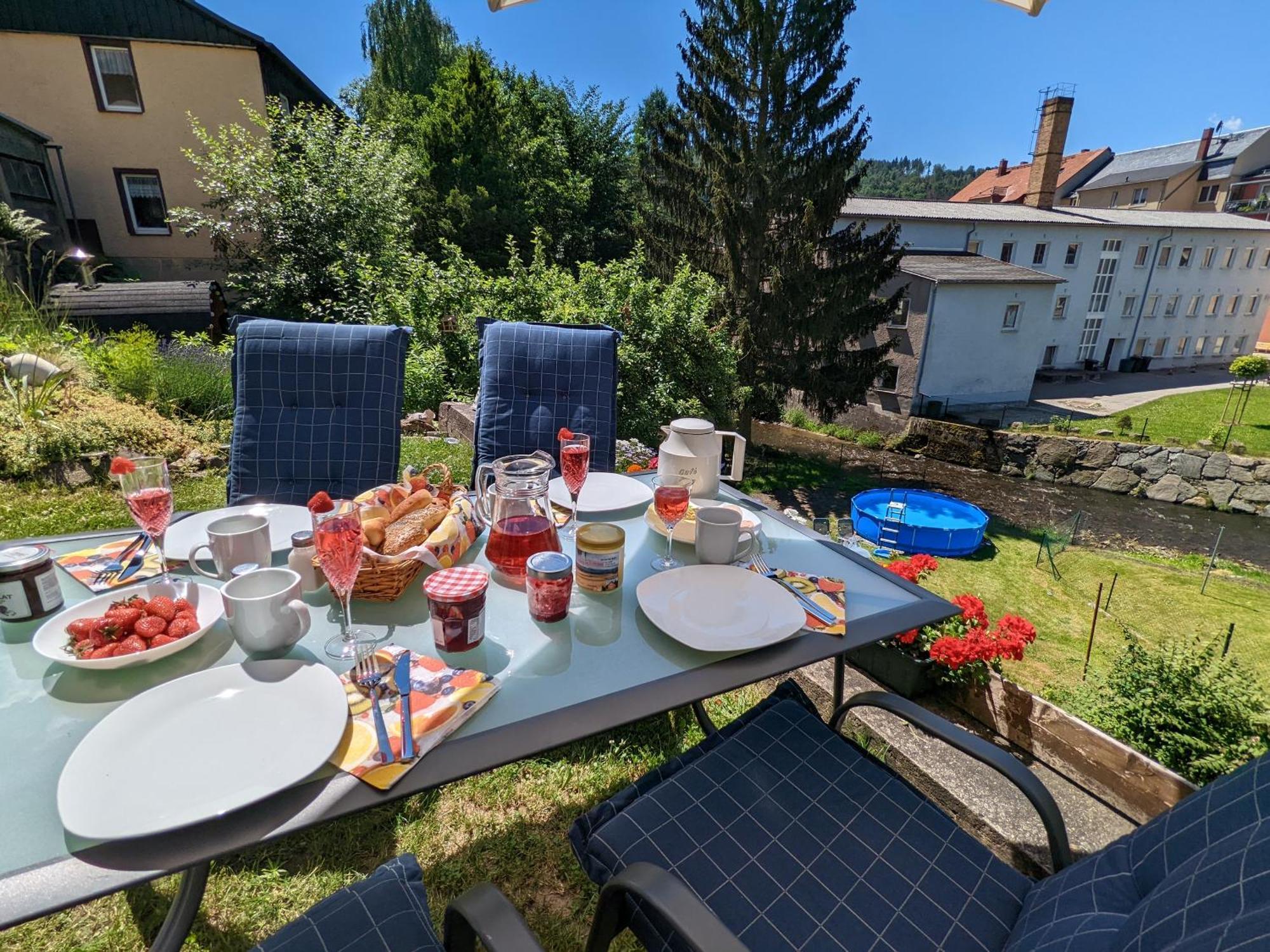 F1 - Urlaubsmagie - Helle Wohnung Mit Sauna & Pool & Whirlpool เซบนิทซ์ ภายนอก รูปภาพ